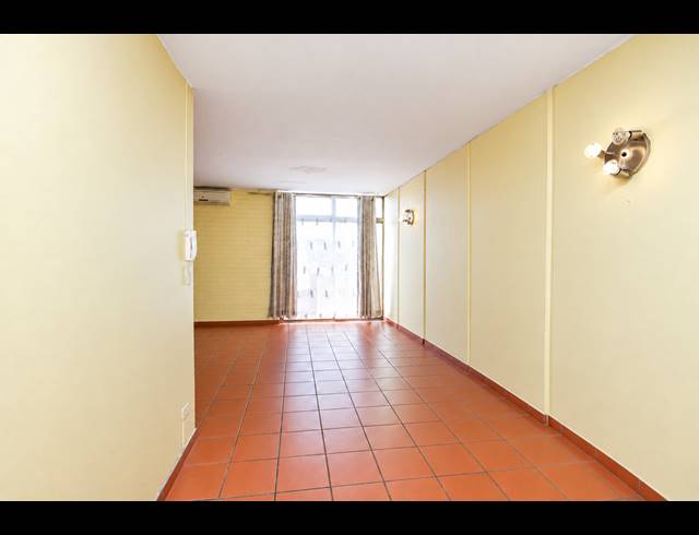 3 BEDROOM APARTMENT FOR SALE IN ESSENWOOD